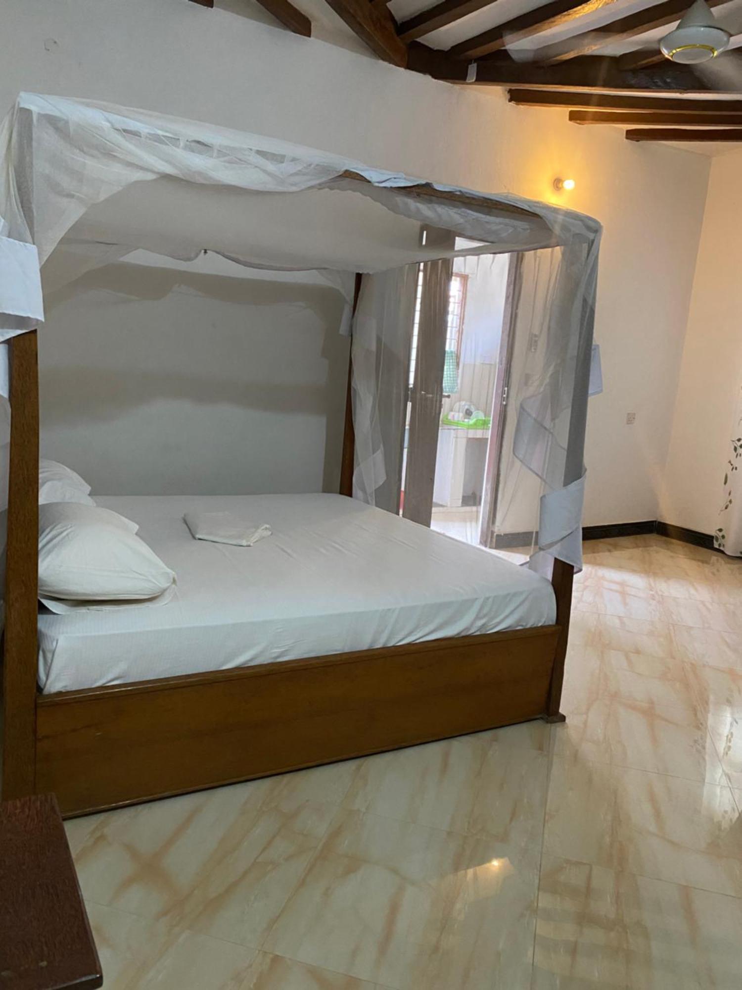 Zuri House Hotel Нунгви Екстериор снимка